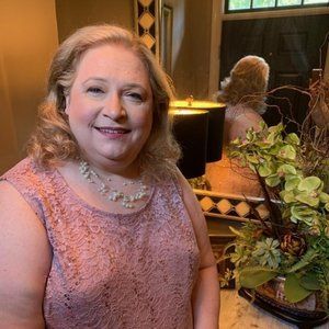 Meet your Posher, Carolyn